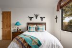 Bedroom 3 - Queen bed - Quality Linens